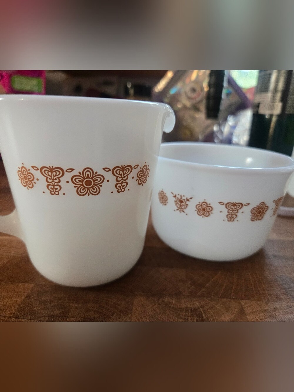 PYREX Vintage "Butterfly Gold" Creamer And Sugar Bowl From 1970's